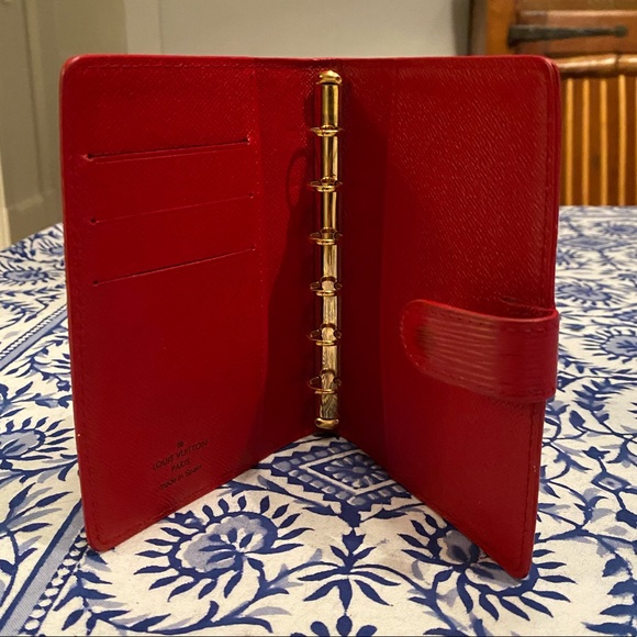 Louis Vuitton agenda cover in red epi leather - Picture 2 of 12